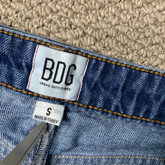 BDG Outfitters Womens Skirt Size Small Blue Dark Wash Denim Distressed Mini - Picture 7 of 9